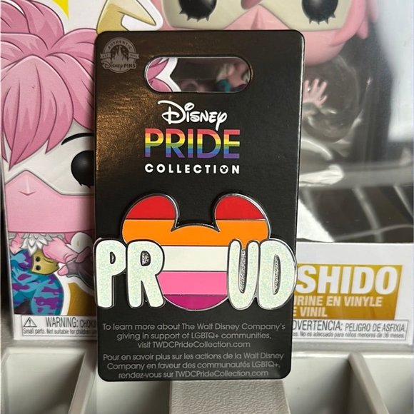 Mickey Mouse Icon Pin – Lesbian Flag – Disney Pride Collection - Picture 2 of 3